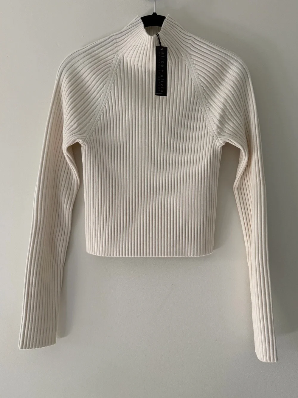 NEW Alice + Olivia Irena Mock Neck Cropped Rib Knit Wool Sweater White, Small